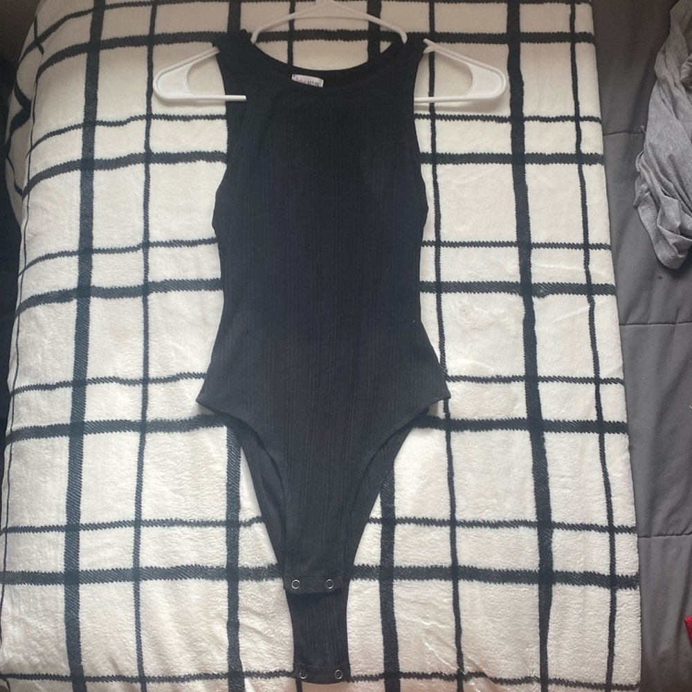 body suit, M from flirtitude active and cooler is black